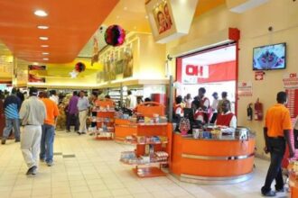REPORT ON THE IMPACT OF THE PREVAILING ECONOMIC ENVIRONMENT ON THE WHOLESALE AND RETAIL INDUSTRY [download]